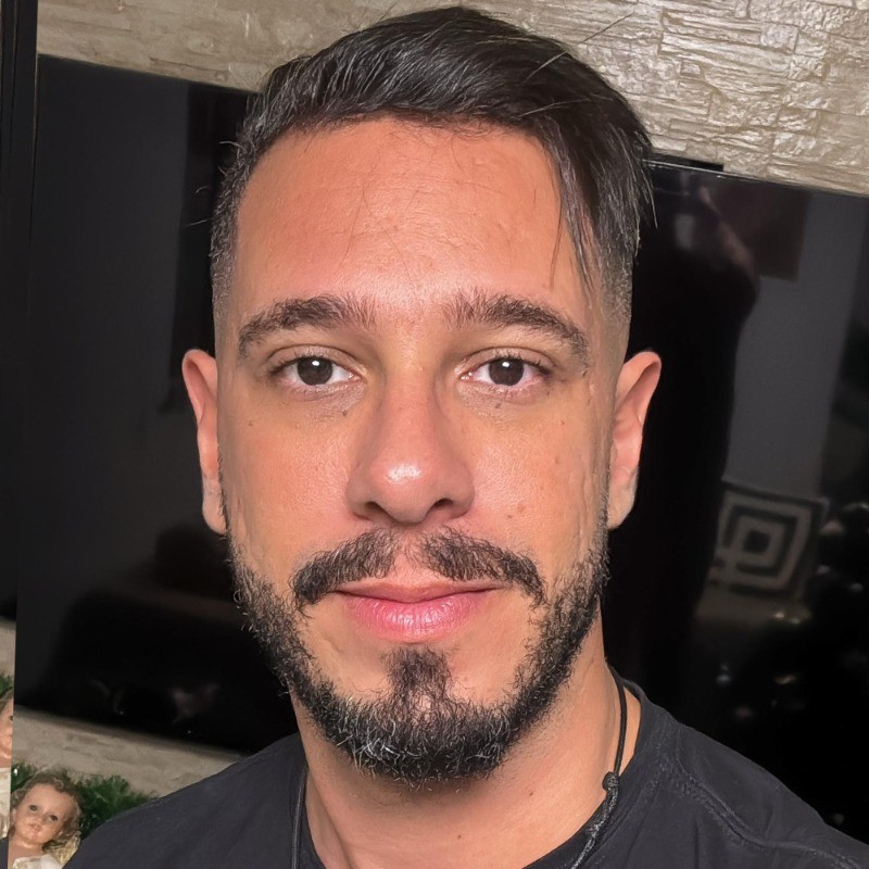 César Lemos